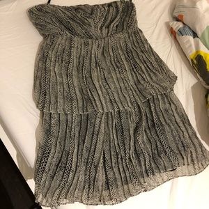 Stunning animal print strapless dress.